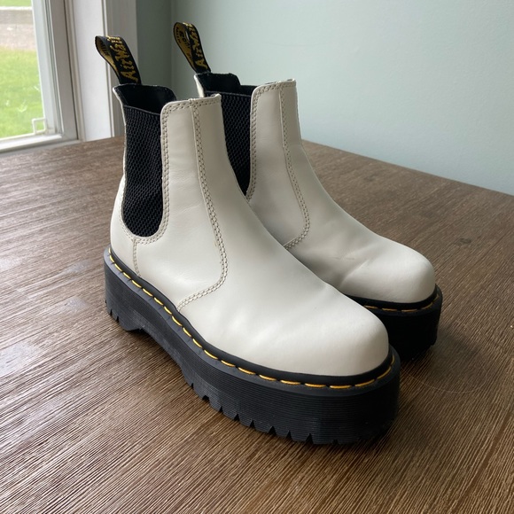 Barely worn! I’ve only worn a couple times. - Picture 4 of 4